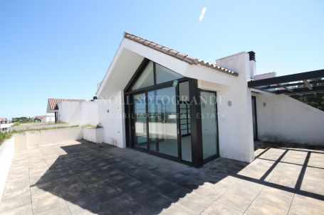 Penthouse for sale in Hacienda de Valderrama, Sotogrande