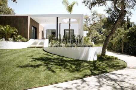 Villa for sale in Zona E, Sotogrande Alto, Sotogrande