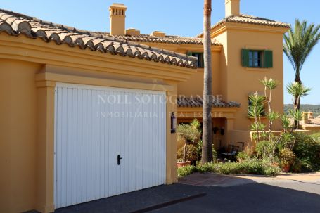 Town House for sale in Los Carmenes de Almenara, Sotogrande