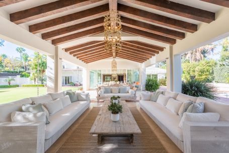 Villa for sale in Kings & Queens, Sotogrande Costa, Sotogrande