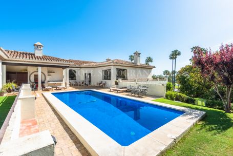 Villa for sale in Kings & Queens, Sotogrande Costa, Sotogrande