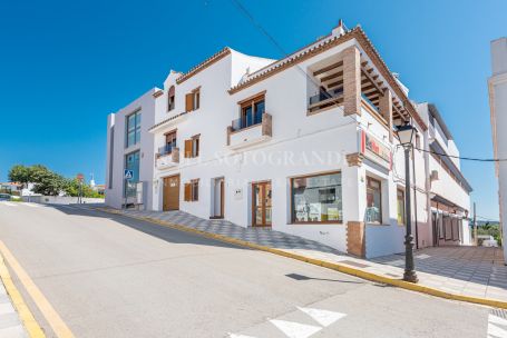 Town House for sale in Pueblo Nuevo de Guadiaro