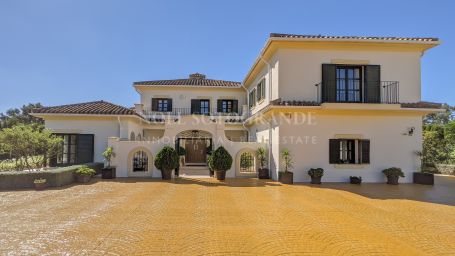 Villa zum Verkauf in San Roque Club, San Roque