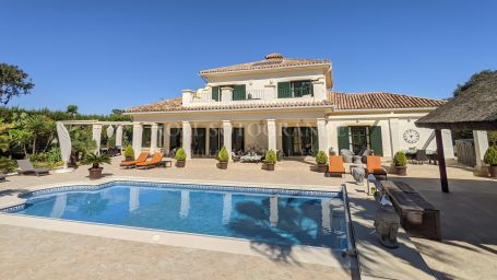Villa for sale in San Roque Club, San Roque