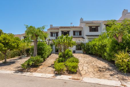 Town House for sale in La Loma, Sotogrande