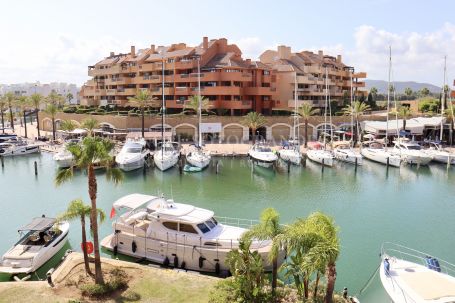 Wohnung zu Vermieten in Ribera del Gurami, Marina de Sotogrande, Sotogrande