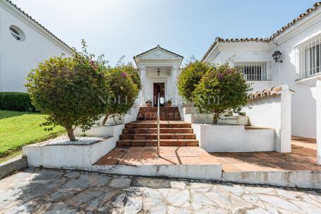 Villa for sale in Zona E, Sotogrande Alto, Sotogrande
