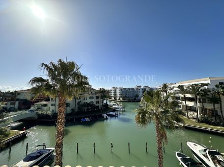 Penthouse for rent in Ribera de Alboaire, Sotogrande Marina, Sotogrande