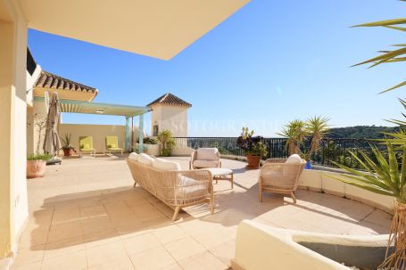Atico Duplex en venta en San Roque Club, San Roque