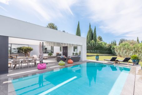 Villa for sale in Zona F, Sotogrande Alto, Sotogrande