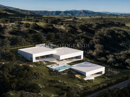 Villa for sale in The Fifteen, La Reserva, Sotogrande
