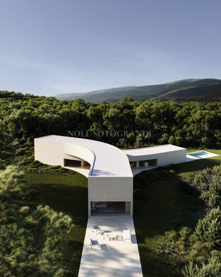 Villa for sale in Los Altos de Valderrama, Sotogrande Alto, Sotogrande