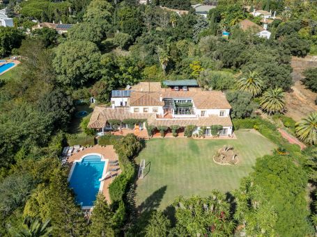 Villa for sale in Zona D, Sotogrande Alto, Sotogrande