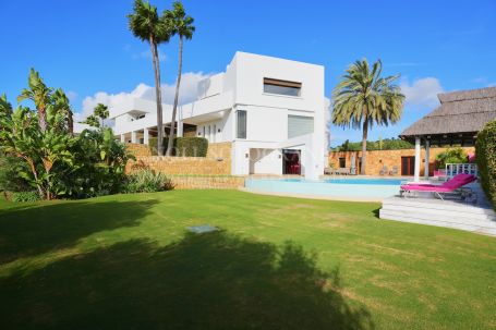 Villa for sale in Zona L, La Reserva, Sotogrande