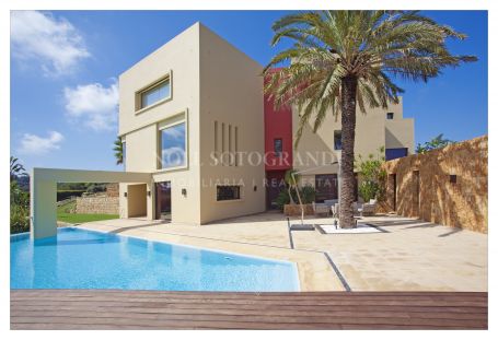 Villa for sale in Zona L, La Reserva, Sotogrande