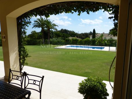 Villa en venta en Sotogrande Costa, Sotogrande