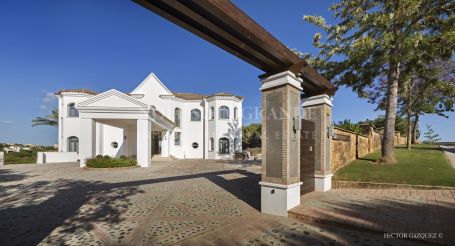 Villa for sale in Zona G, Sotogrande Alto, Sotogrande