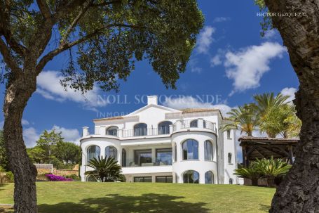 Villa for sale in Zona G, Sotogrande Alto, Sotogrande