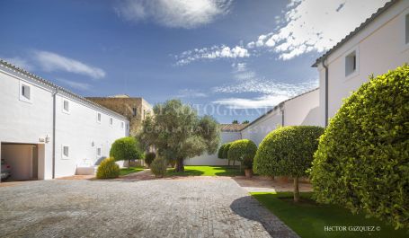 Villa en venta en Los Altos de Valderrama, Sotogrande Alto, Sotogrande