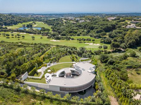 Villa zum Verkauf in El Mirador, La Reserva, Sotogrande