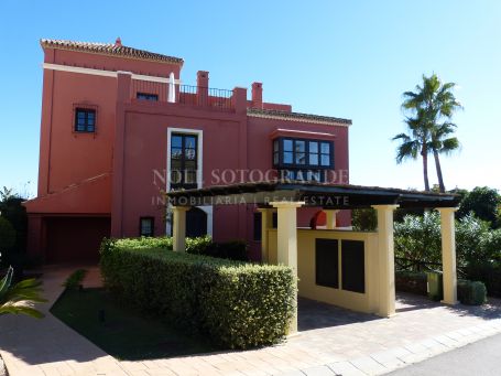 Reihenhaus zu Vermieten in Los Cortijos de la Reserva, Sotogrande