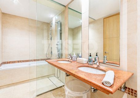 Merveilleux rez-de-chaussée avec vue unique sur la Marina et jardin privé à Ribera del Marlin