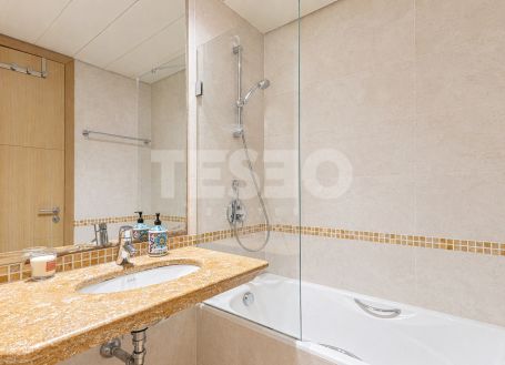 Merveilleux rez-de-chaussée avec vue unique sur la Marina et jardin privé à Ribera del Marlin