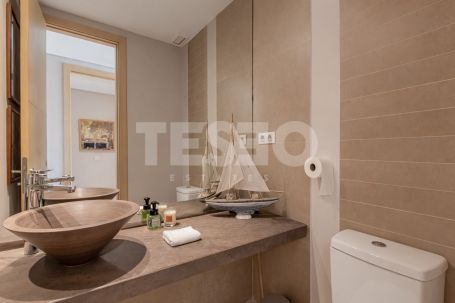 Merveilleux rez-de-chaussée avec vue unique sur la Marina et jardin privé à Ribera del Marlin