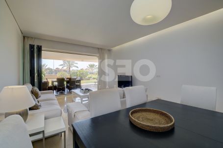 Wonderful Ground Floor Apartment with unique Marina views and private garden in Ribera del Marlin