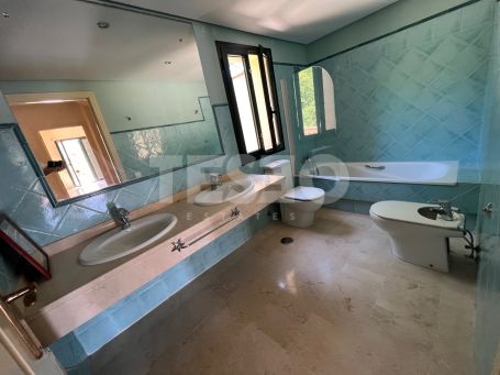 LOVELY SEMIDETACHED VILLA WITH LARGE GARDEN IN SOTOGOLF.