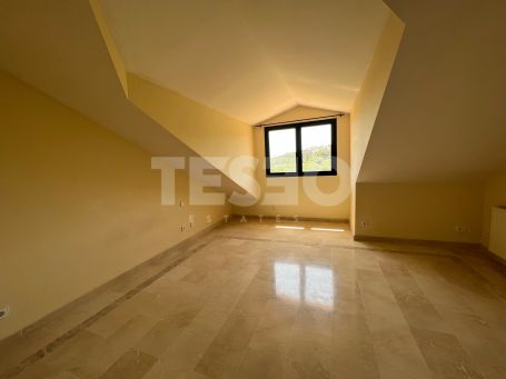 LOVELY SEMIDETACHED VILLA WITH LARGE GARDEN IN SOTOGOLF.