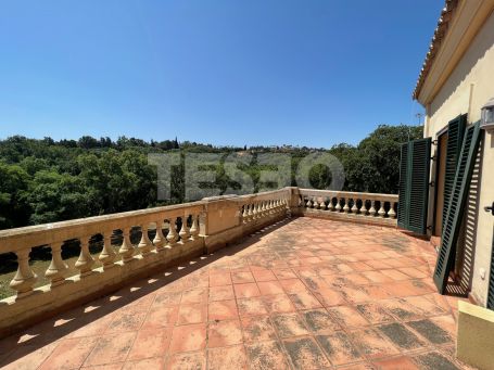 LOVELY SEMIDETACHED VILLA WITH LARGE GARDEN IN SOTOGOLF.