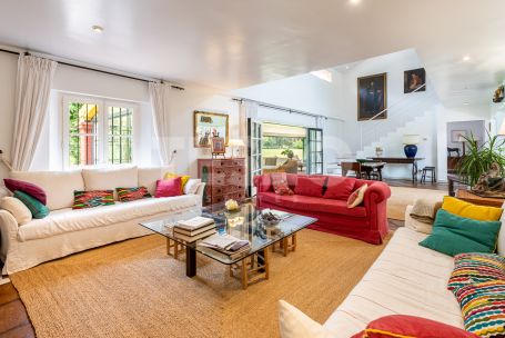 Encantadora Villa con doble parcela en Zona A, Sotogrande Costa