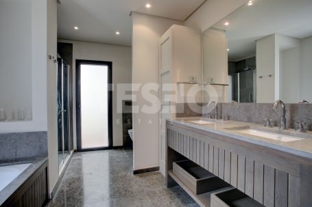 Estupenda Villa de 2 Plantas en 'Las Cimas' Sotogrande Alto