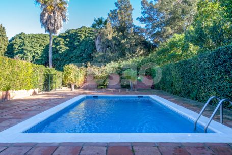 Villa für Langzeitmiete in Reyes y Reinas, Sotogrande Costa