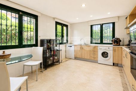 Stunning semi detached villa for sale in Sotogolf.