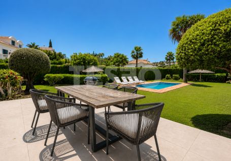 Stunning semi detached villa for sale in Sotogolf.