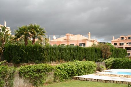 Semi-Detached House for Rent in Sotogolf, Sotogrande
