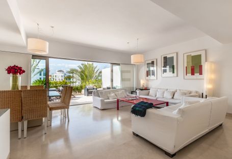 Beautiful Penthouse in the exclusive Isla del Pez Barbero