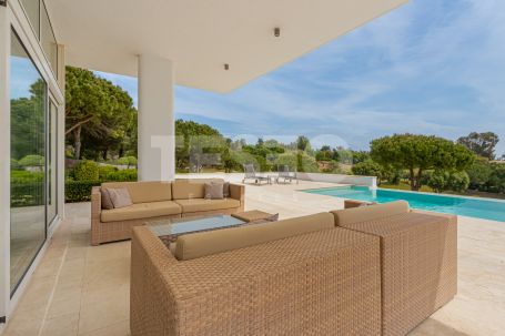 Beautiful Contemporary Villa with Great Golf and Sea Views