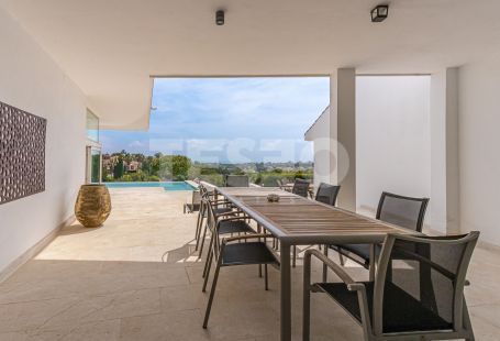 Beautiful Contemporary Villa with Great Golf and Sea Views