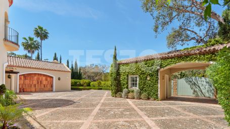 Villa Clasica con mucho encanto y muy privada en zona exclusiva de Sotogrande Alto.