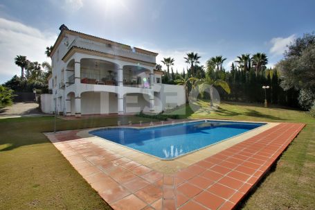 Villa à louer à long terme en Zona F, Sotogrande Alto