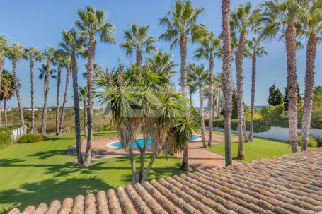 Villa with unique Locations and Views to the river Guadiaro and the Sea, For Rent