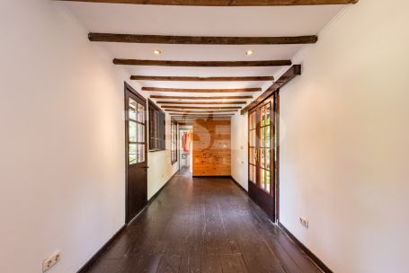 Villa avec beaucoup de charme donnant la zone verte