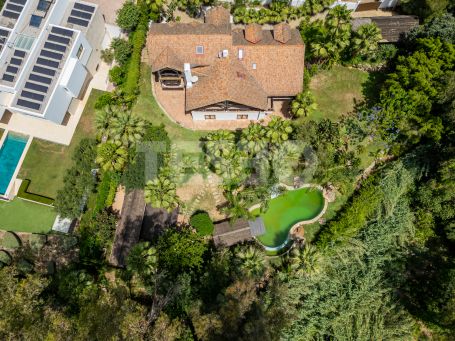 Villa avec beaucoup de charme donnant la zone verte