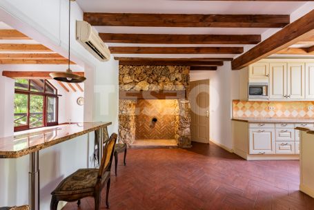 Villa avec beaucoup de charme donnant la zone verte