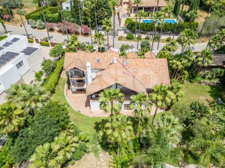 Villa avec beaucoup de charme donnant la zone verte