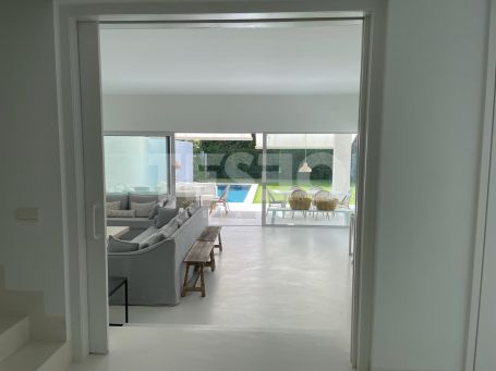 Maison impressionnante dans le complexe exclusif de Polo Gardens, Sotogrande Costa