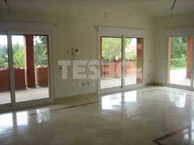 Charming villa for sale located in Sotogrande Alto